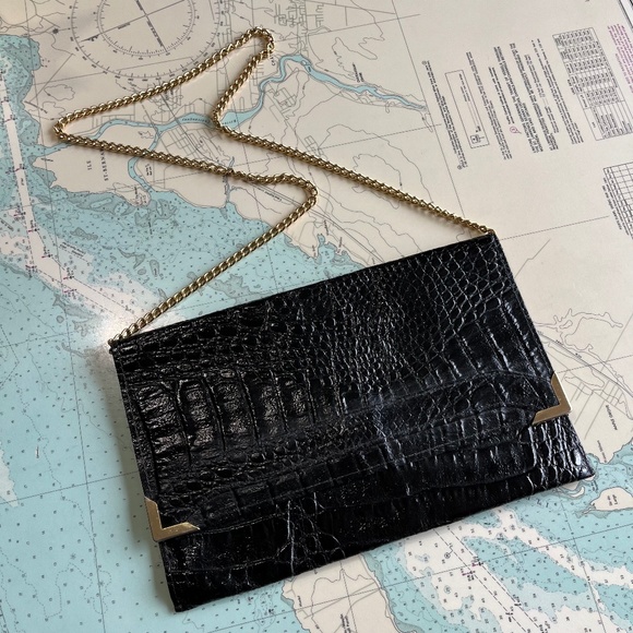 Vintage Snakeskin Bag with Gold Chain Strap - Picture 1 of 7